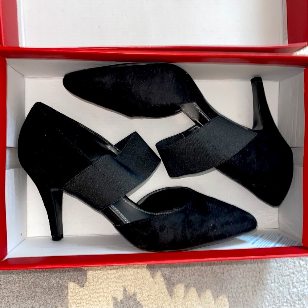 IMPO Black Heels
